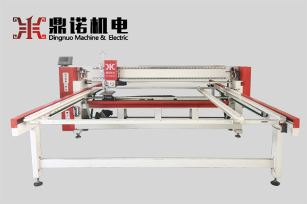 鼎諾機電全移動電腦絎縫機